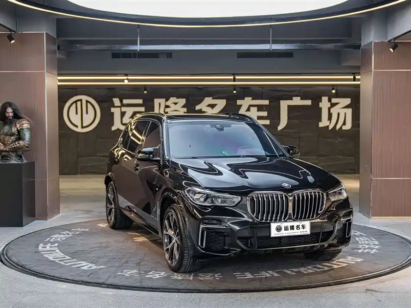 BMW X5 2022 xDrive 40Li M Sport