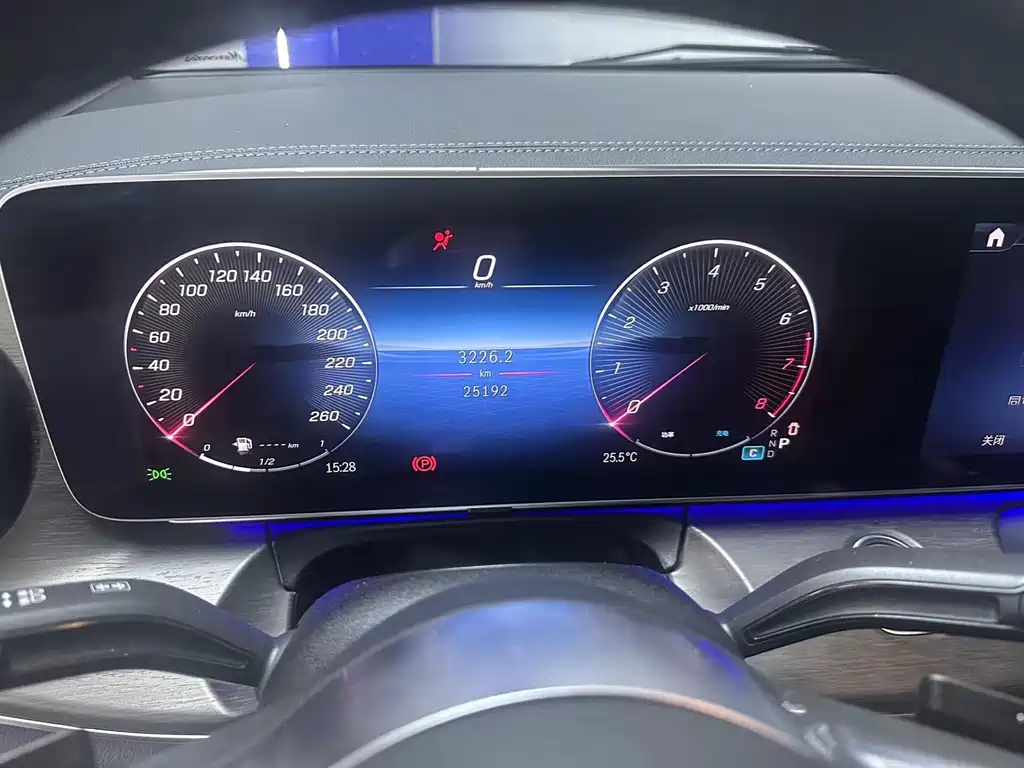 Mercedes-Benz V-Class — миниатюра 10