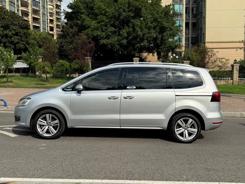 Volkswagen Sharan — миниатюра 8
