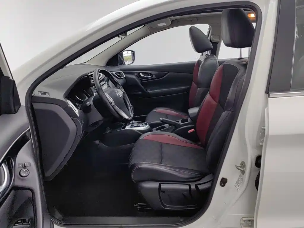 Nissan Qashqai — миниатюра 10
