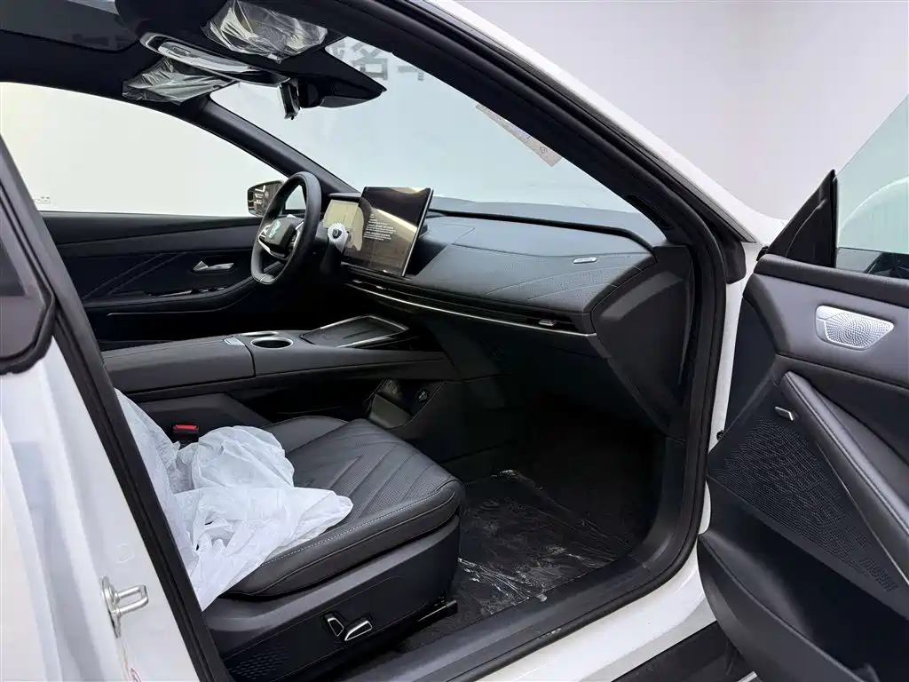 Changan Deepal DARK BLUE SL03