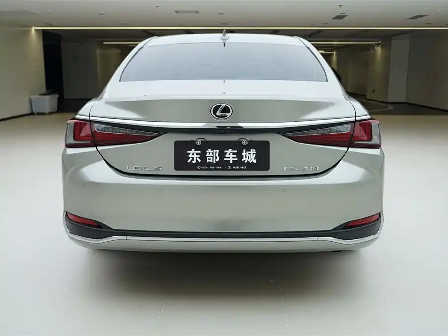 Lexus ES 2020 200