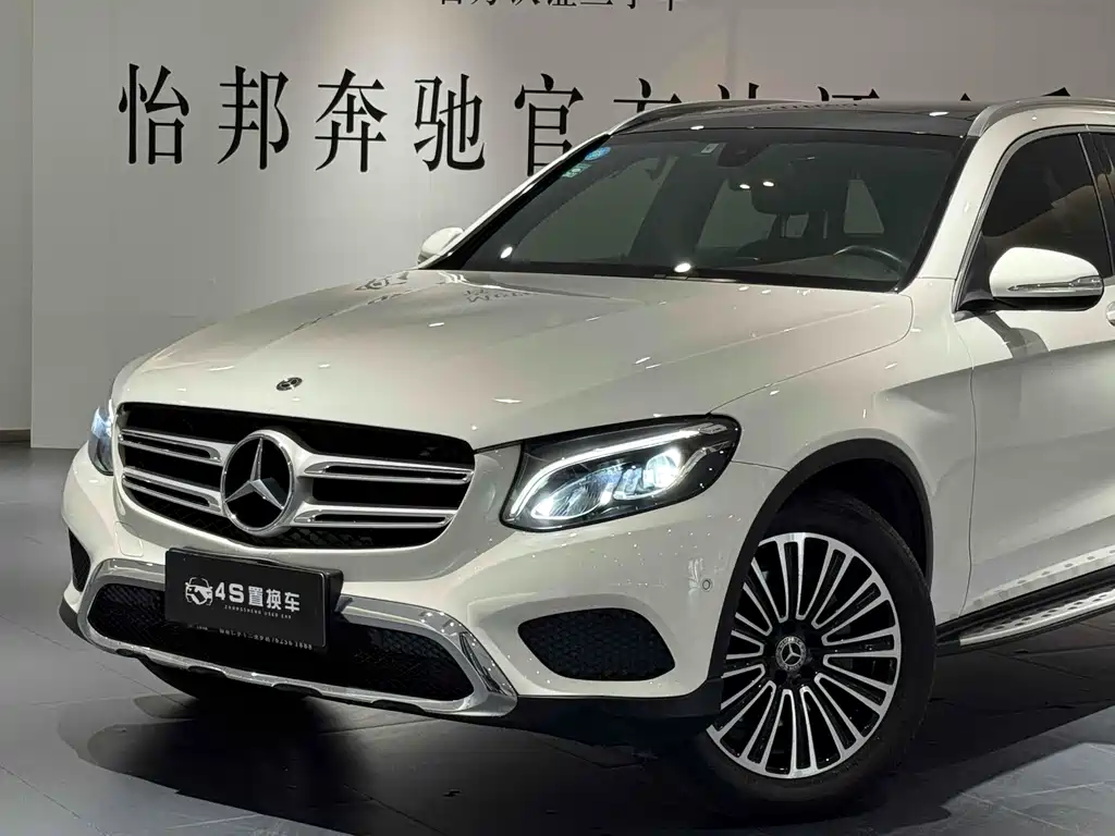 MERCEDES-BENZ GLC
