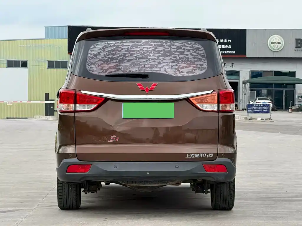 Wuling Hongguang — миниатюра 5