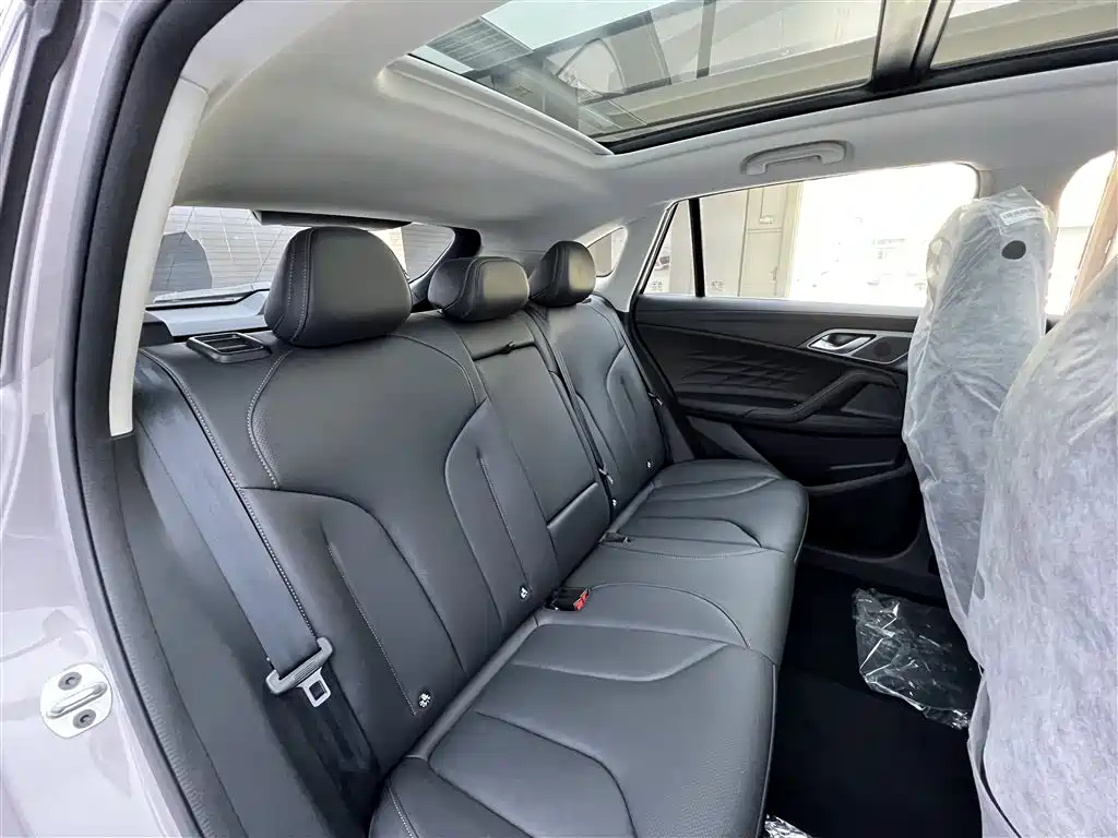 Roewe RX5 2023 eRX5
