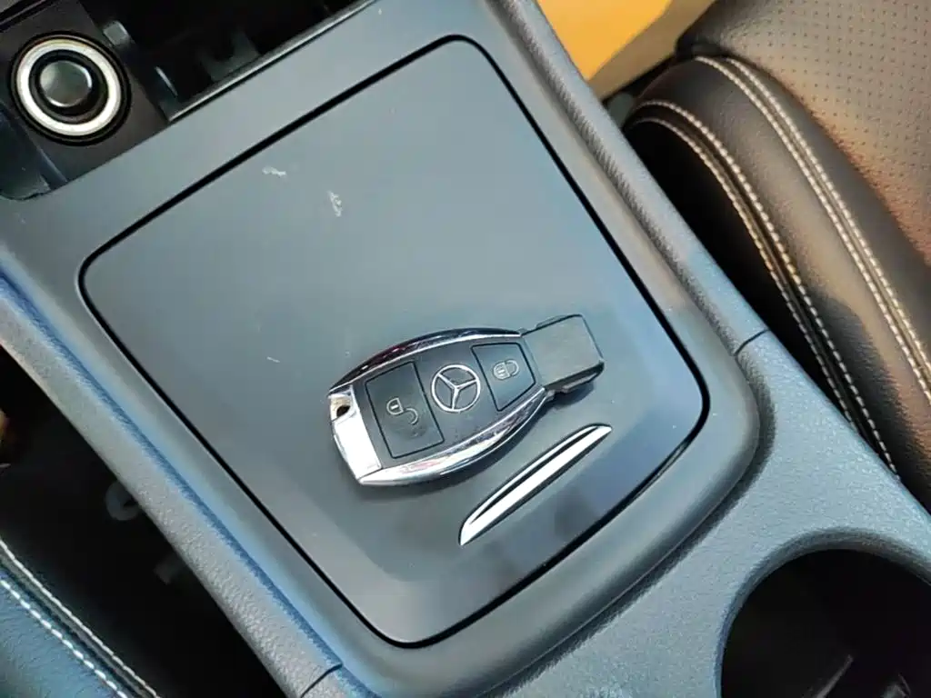 Mercedes-Benz GLA — миниатюра 9