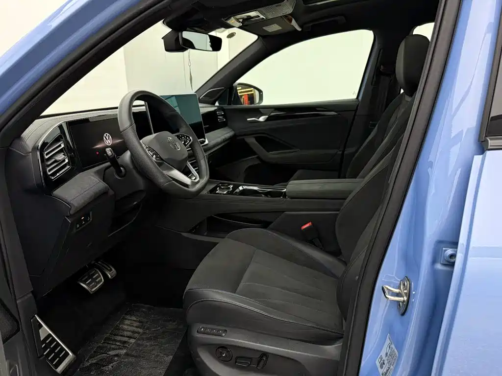 Volkswagen Tiguan L — миниатюра 10
