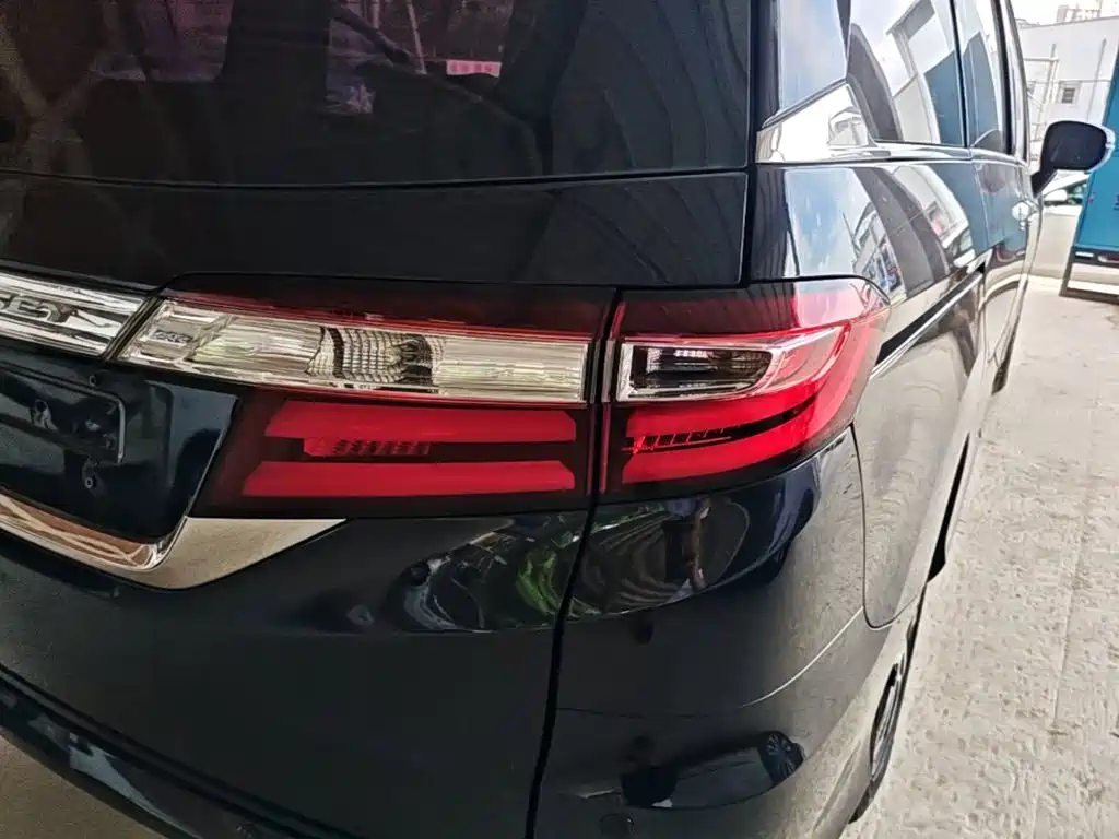 Honda Odyssey 2015 2.4L Luxury