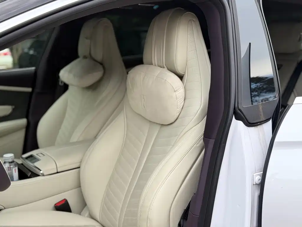 Yangwang U7 2025 EV мест Luxury