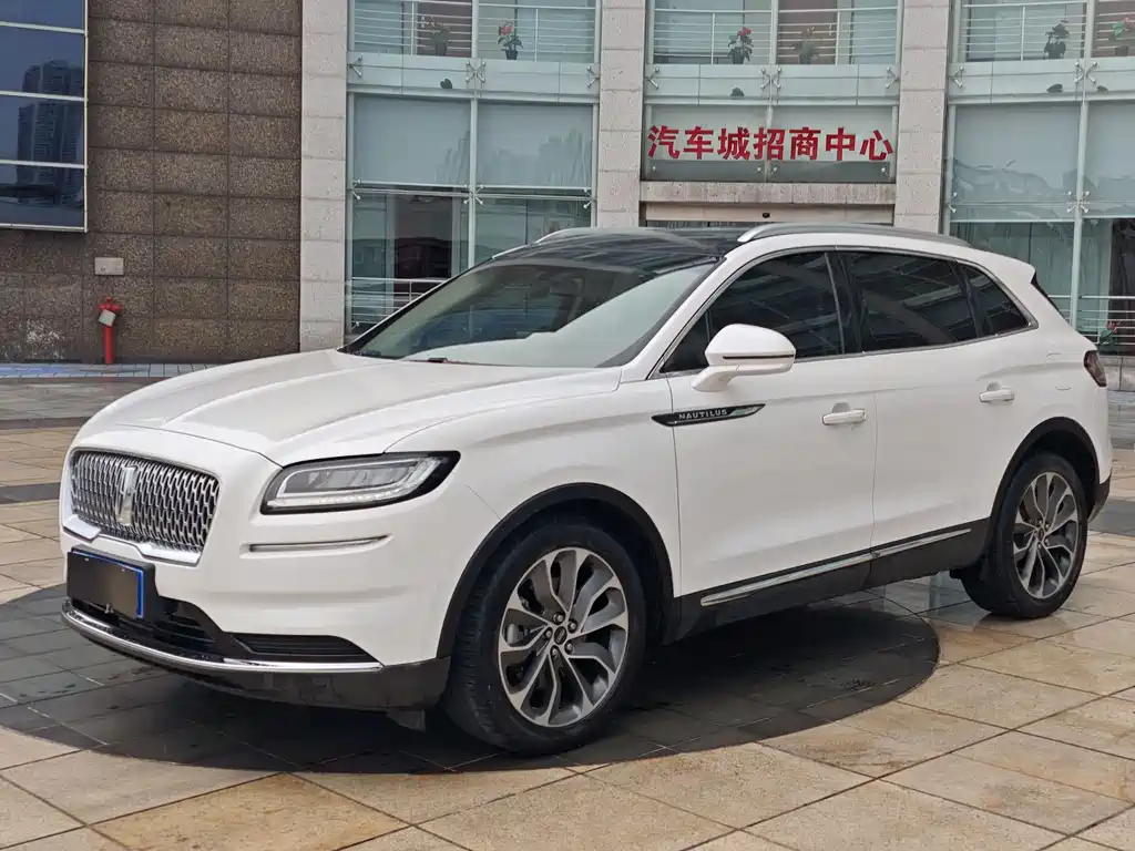 Lincoln Nautilus 2021 2.0T Premium