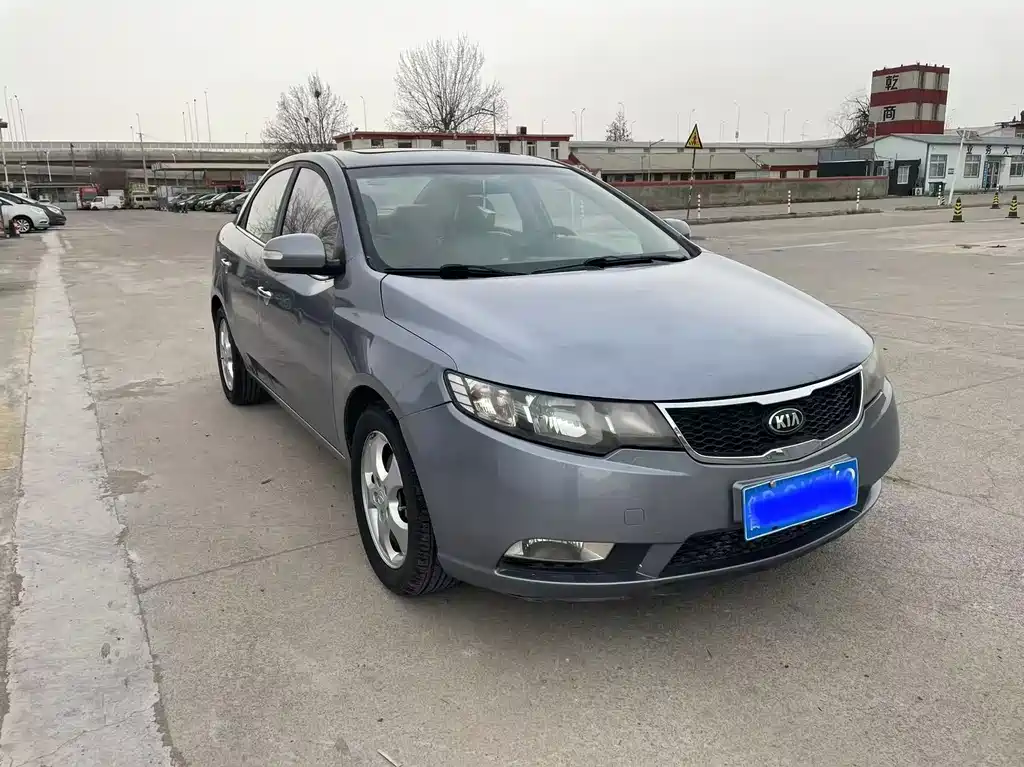 Kia Forte 2011 1.6L MT GLS