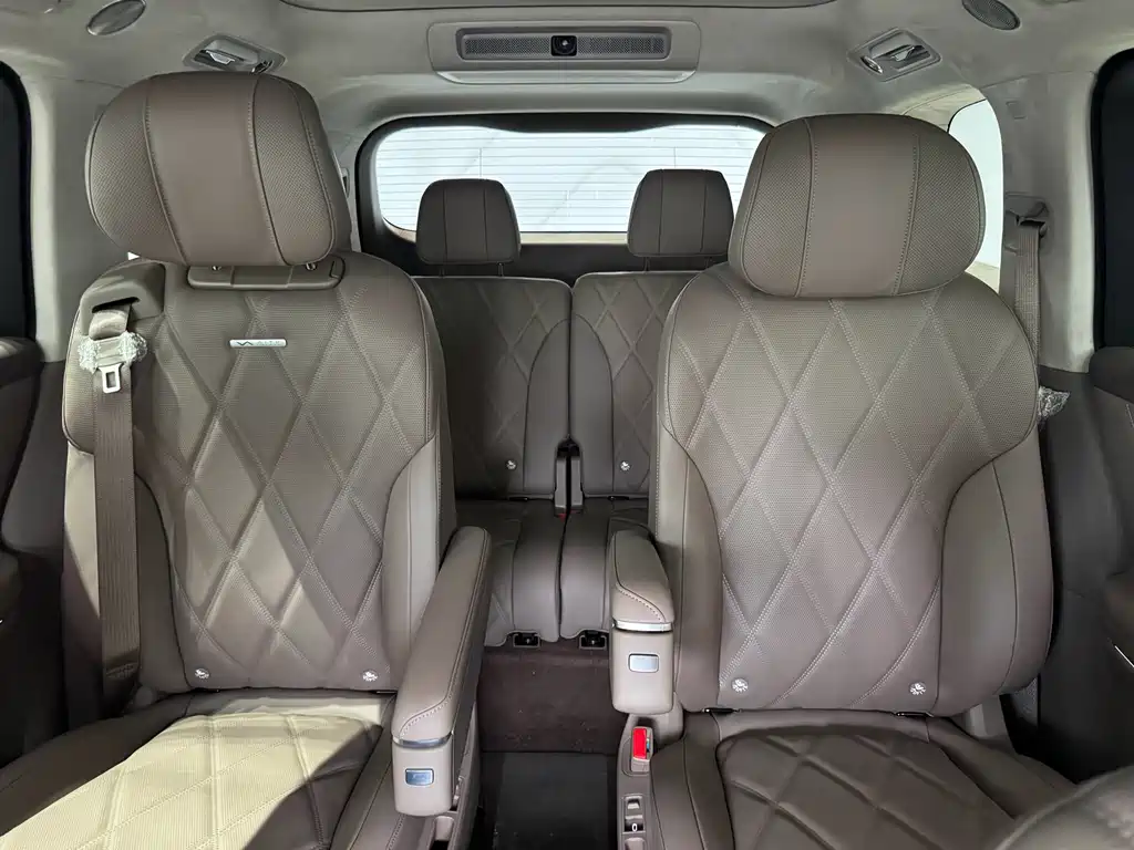 AITO ASK THE WORLD M9