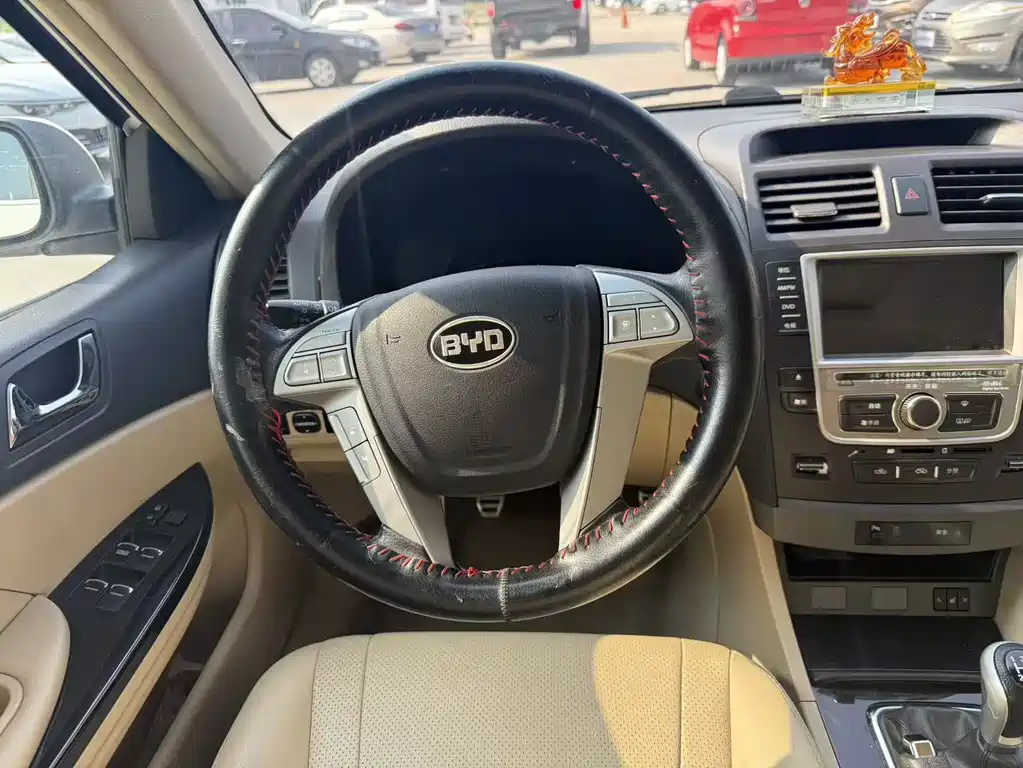 BYD G6 2.0L Manual Premium Type, фото 9