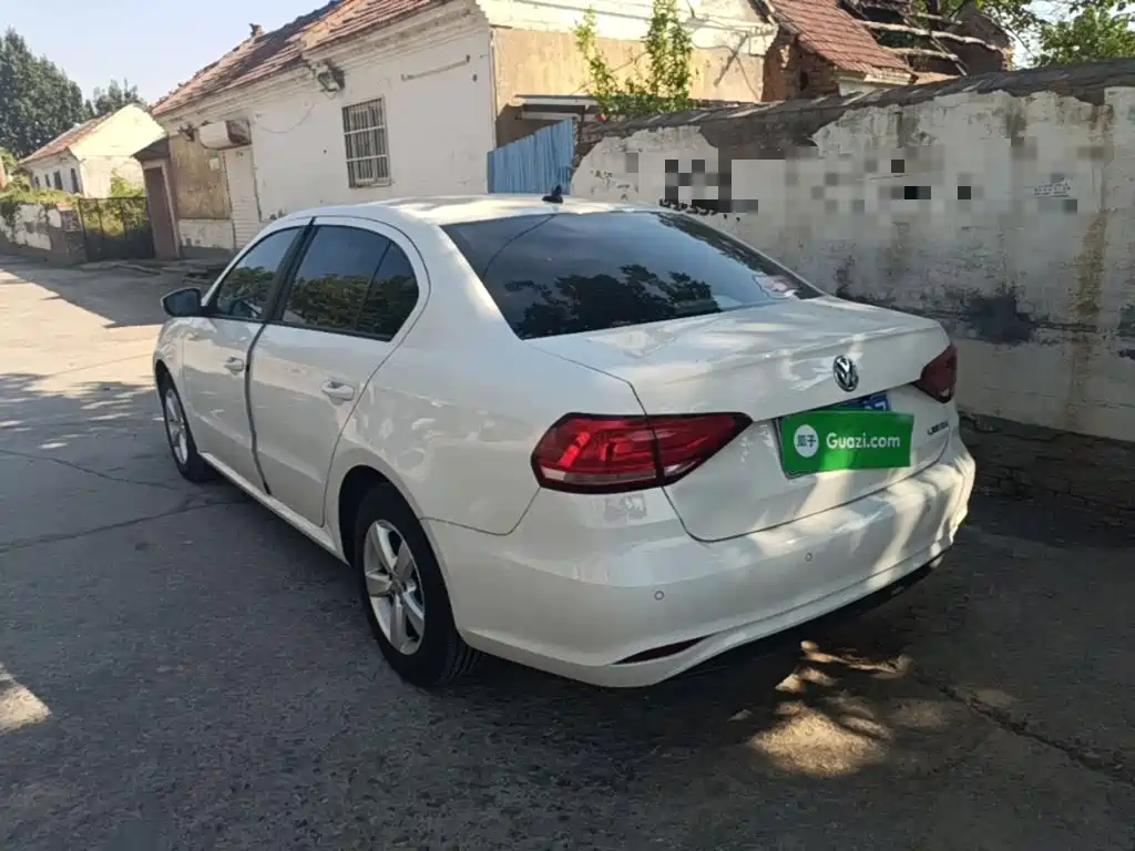 Volkswagen Lavida — миниатюра 5