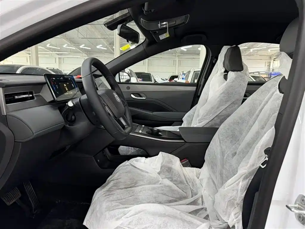 BYD Qin Plus PLUS 2026 DM-i 128KM