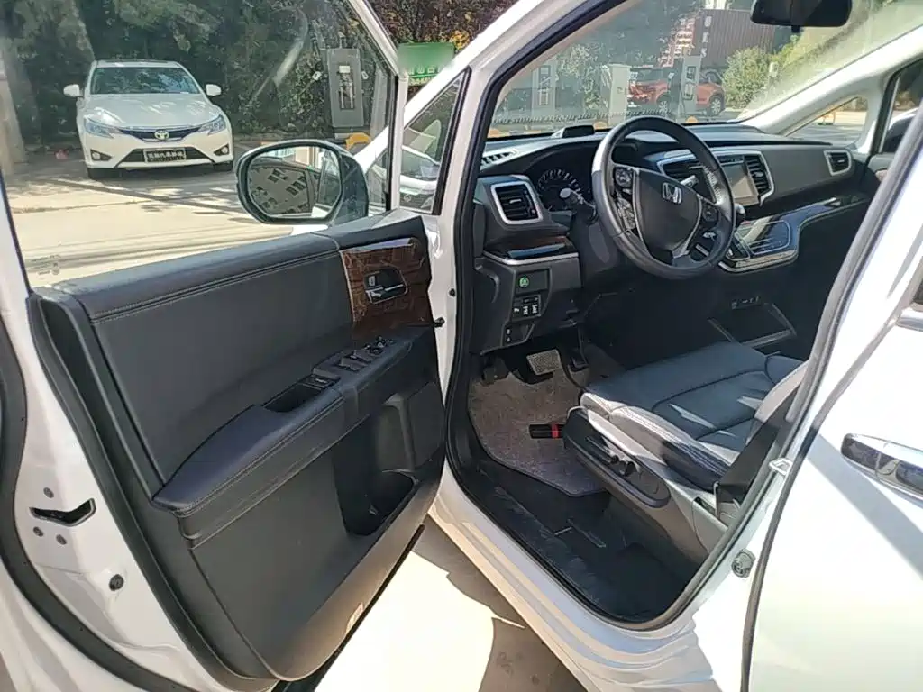 Honda Odyssey — миниатюра 16