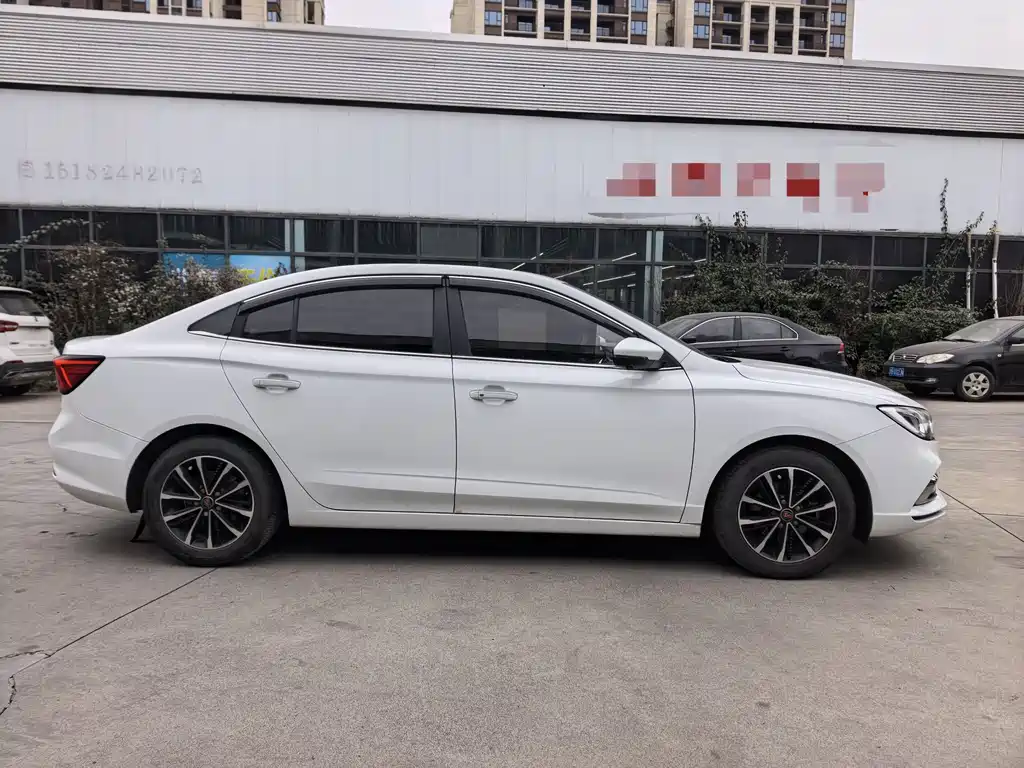 ROEWE I5