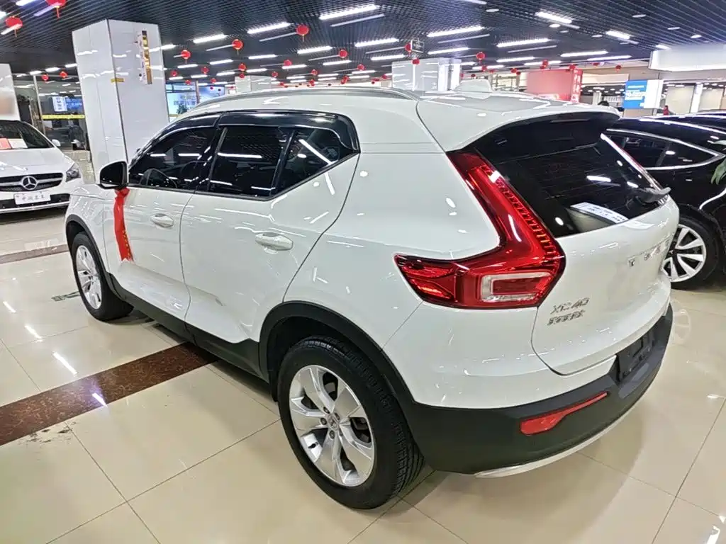 Volvo XC40 — миниатюра 5