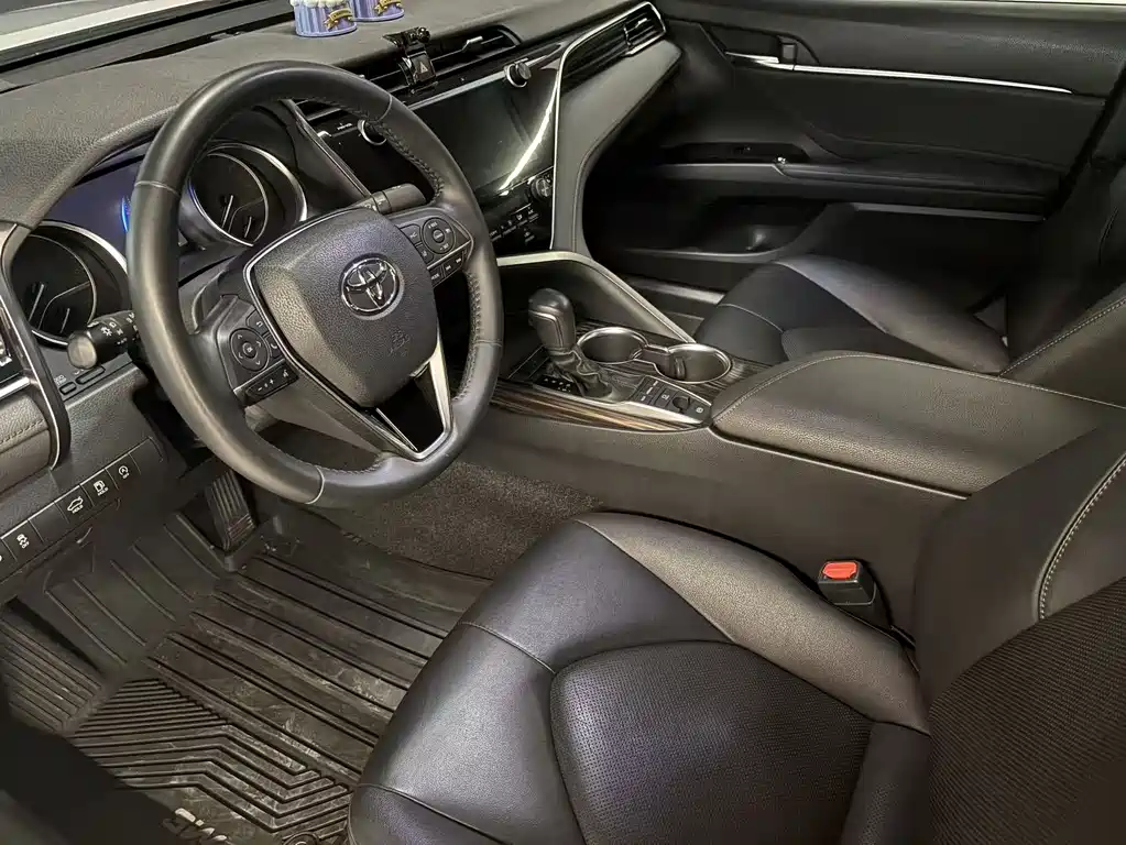Toyota Camry 2019 2.5G Luxury V