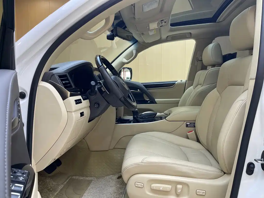 Lexus LX 2016 570 Luxury