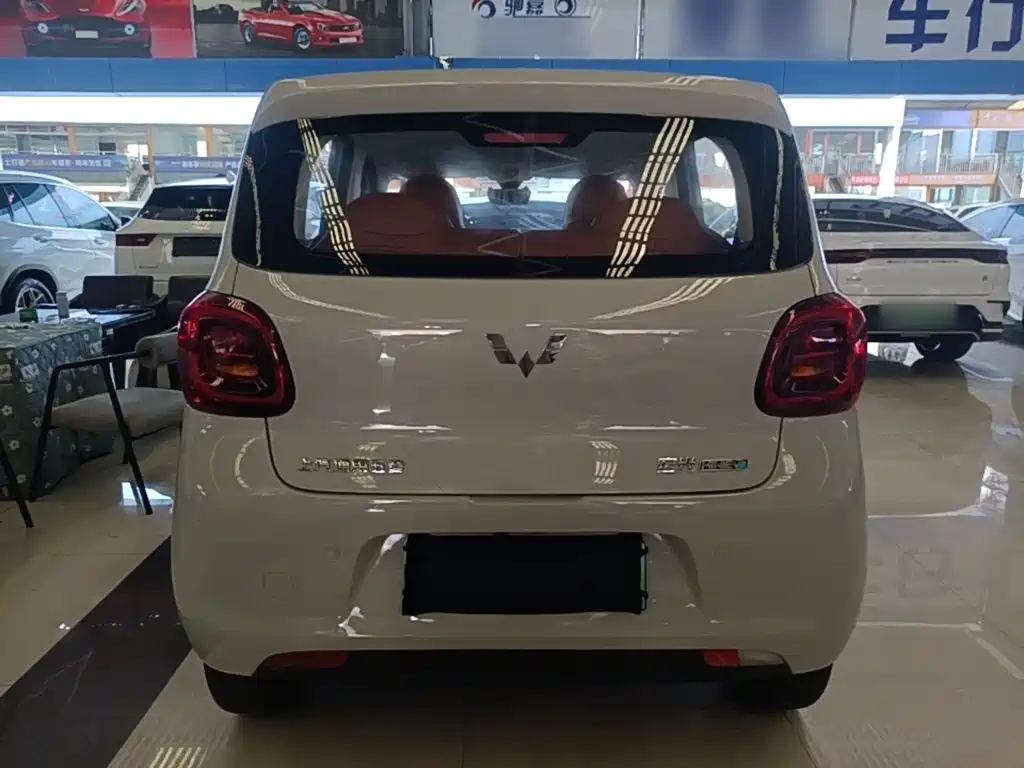 Wuling MINIEV — миниатюра 6