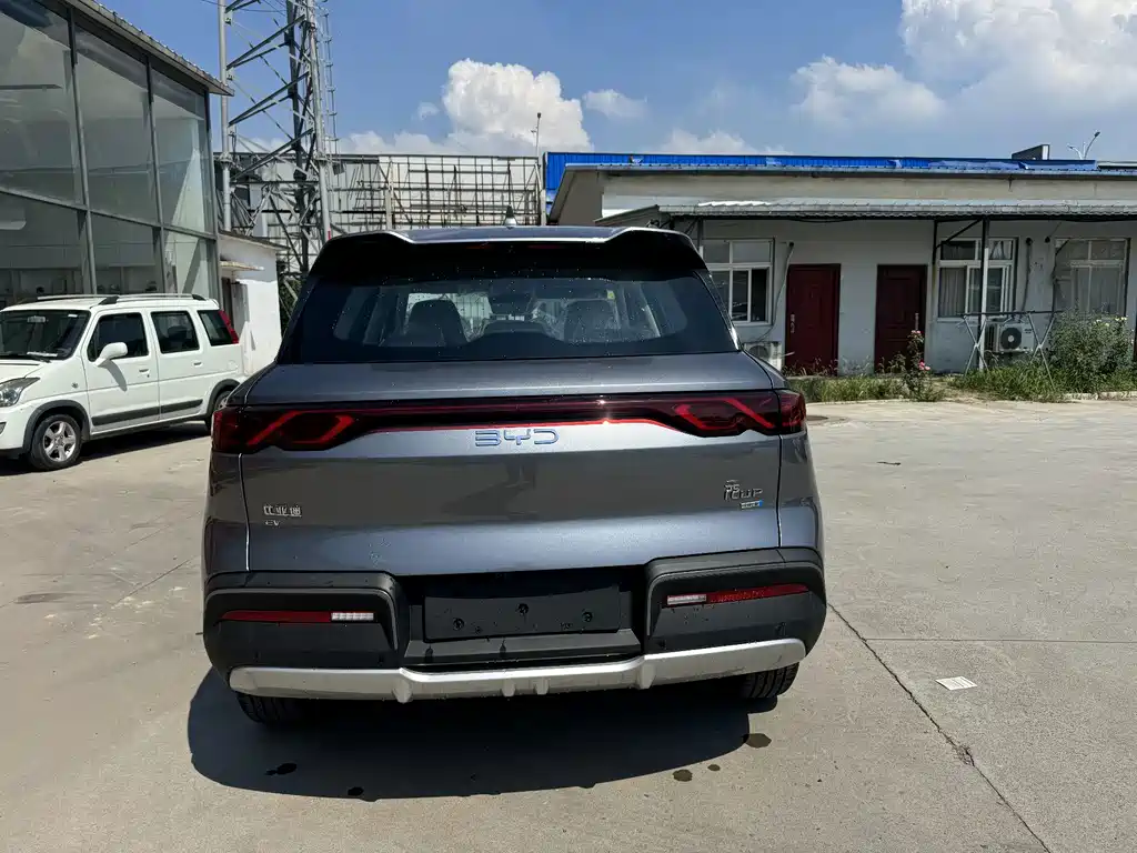 BYD Yuan UP - фото 10