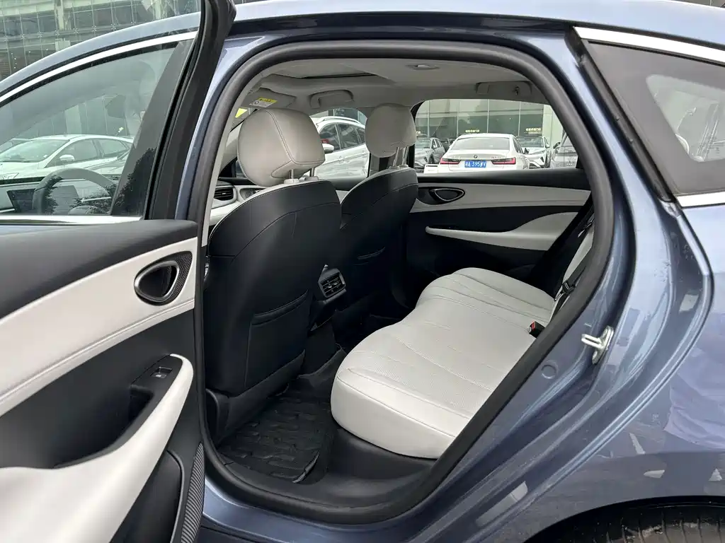 BYD Seal 05 DM-i — миниатюра 8