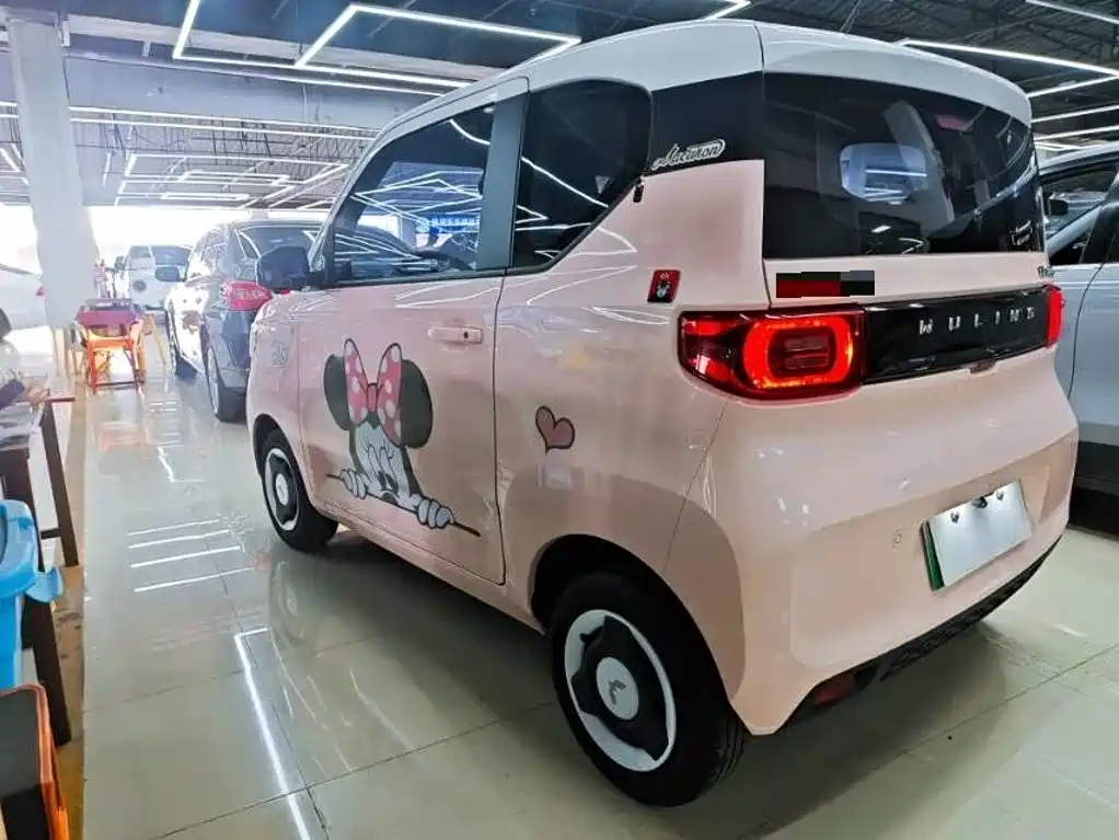 Wuling MINIEV — миниатюра 4