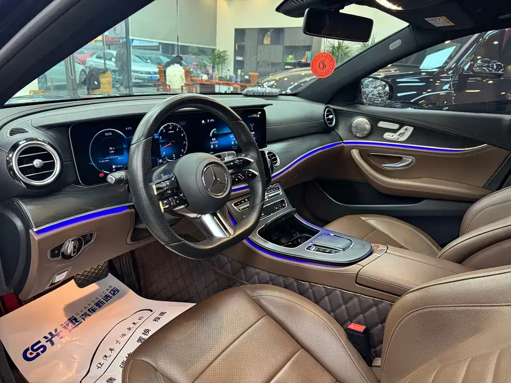 MERCEDES-BENZ E CLASS