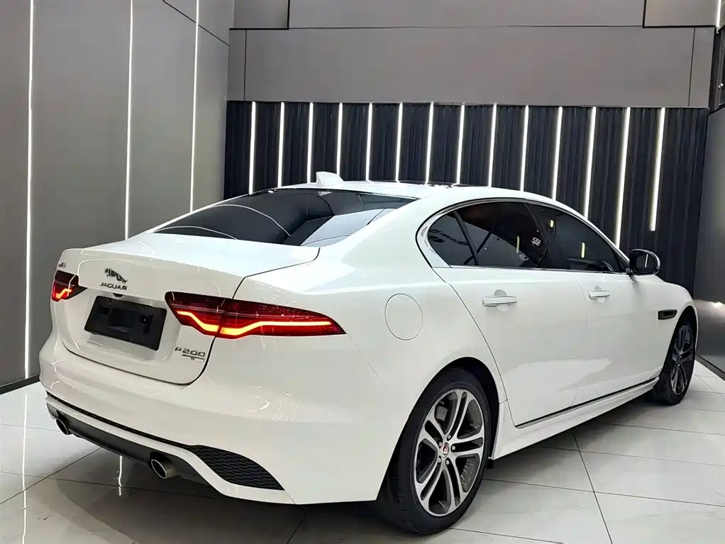 Jaguar XEL 2020 2.0T 200PS R-DYNAMIC S Sport