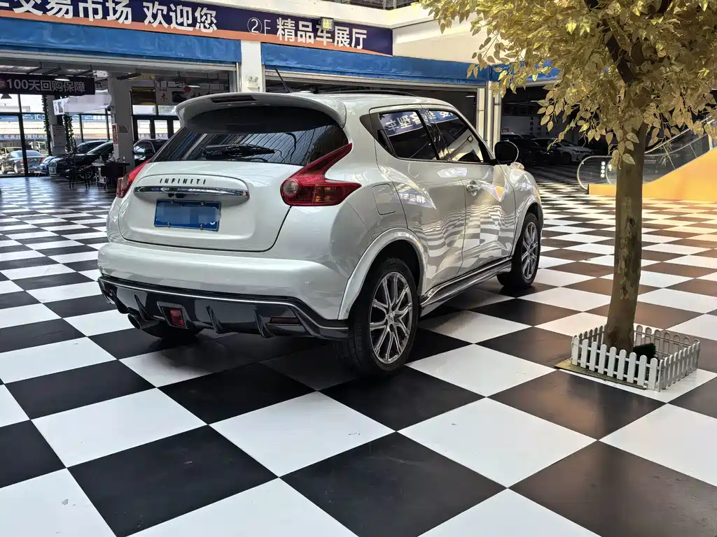 Infiniti ESQ — миниатюра 7