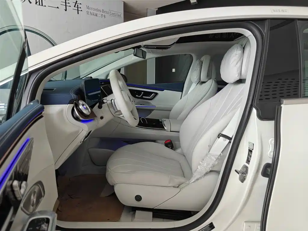 Mercedes-Benz EQE 2025 500 4MATIC