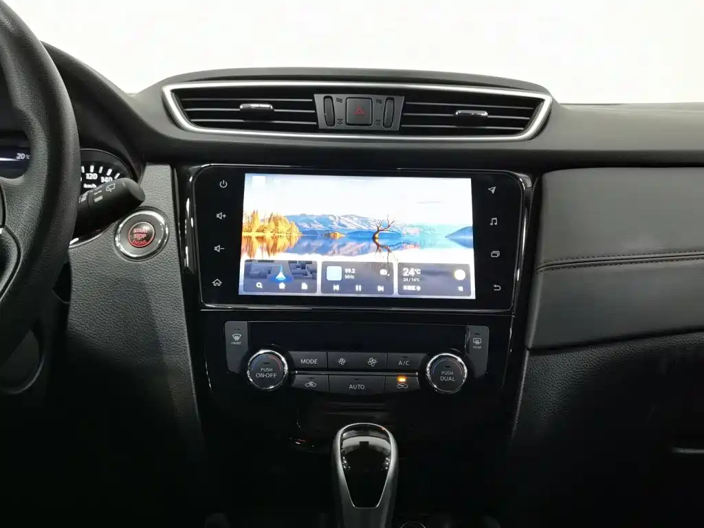 Nissan Qashqai — миниатюра 12