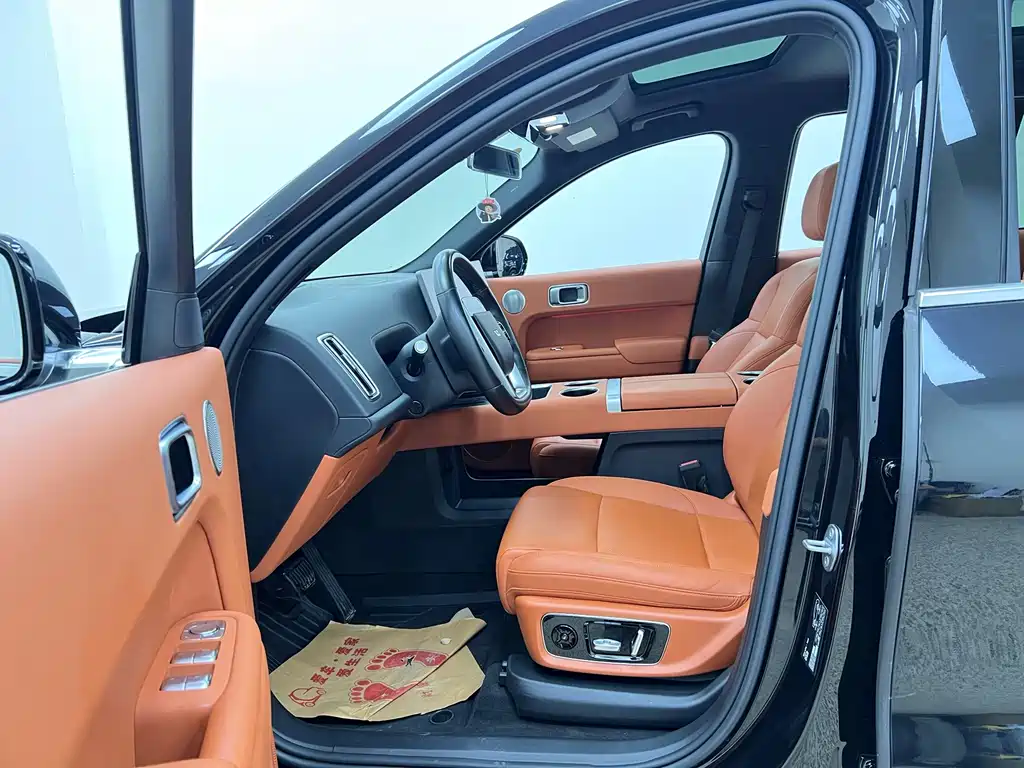 Li Auto Li L8 — миниатюра 10