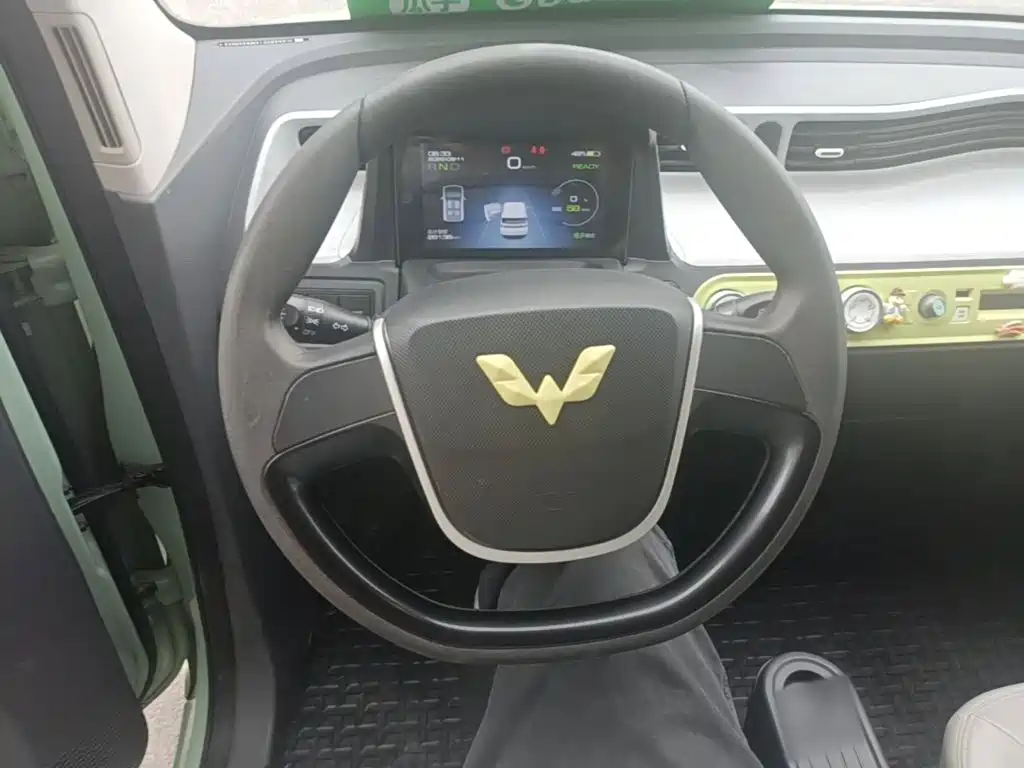 Wuling MINIEV — миниатюра 11