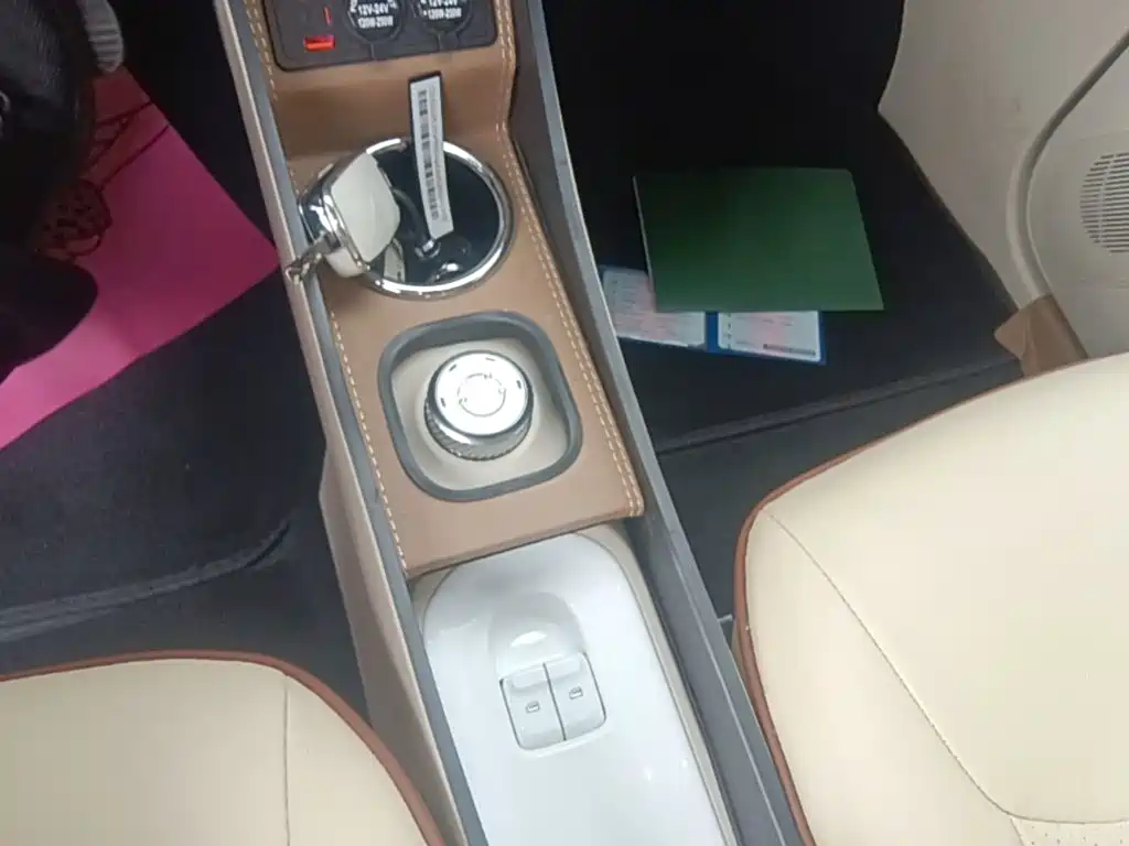 Wuling MINIEV — миниатюра 14