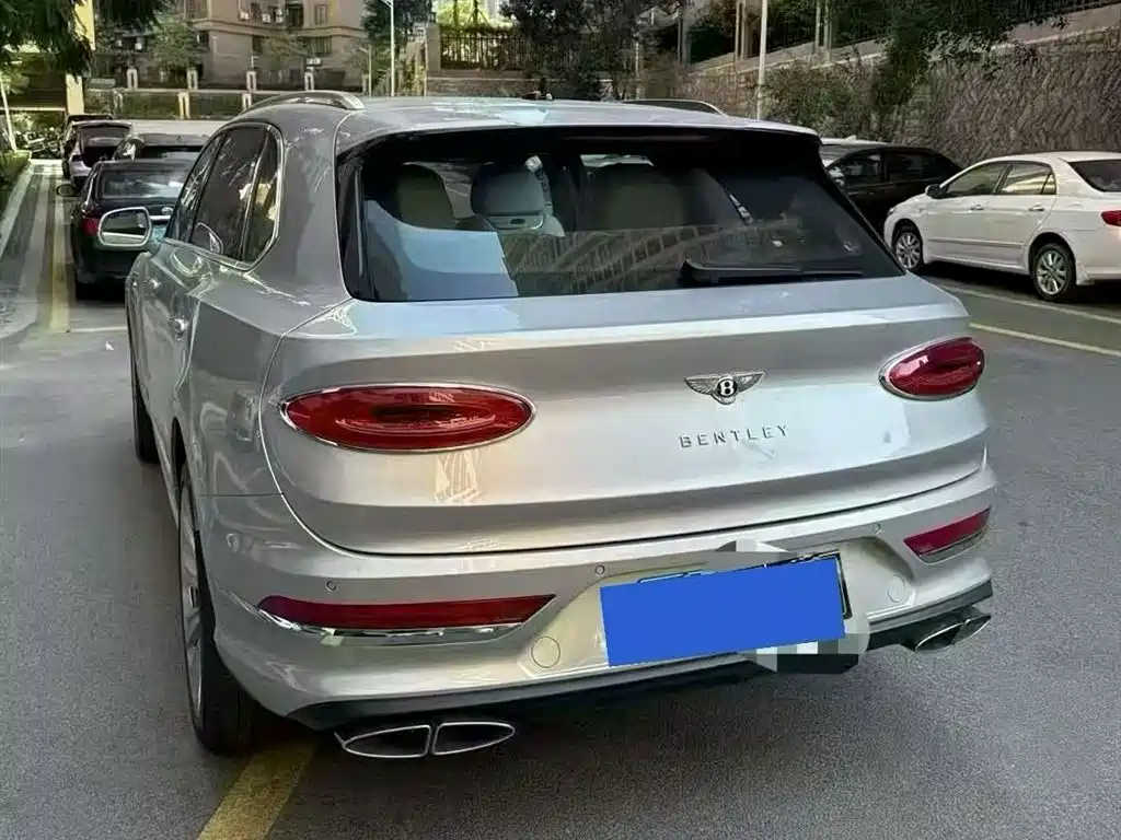 Bentley Bentayga 2023 4.0T V8