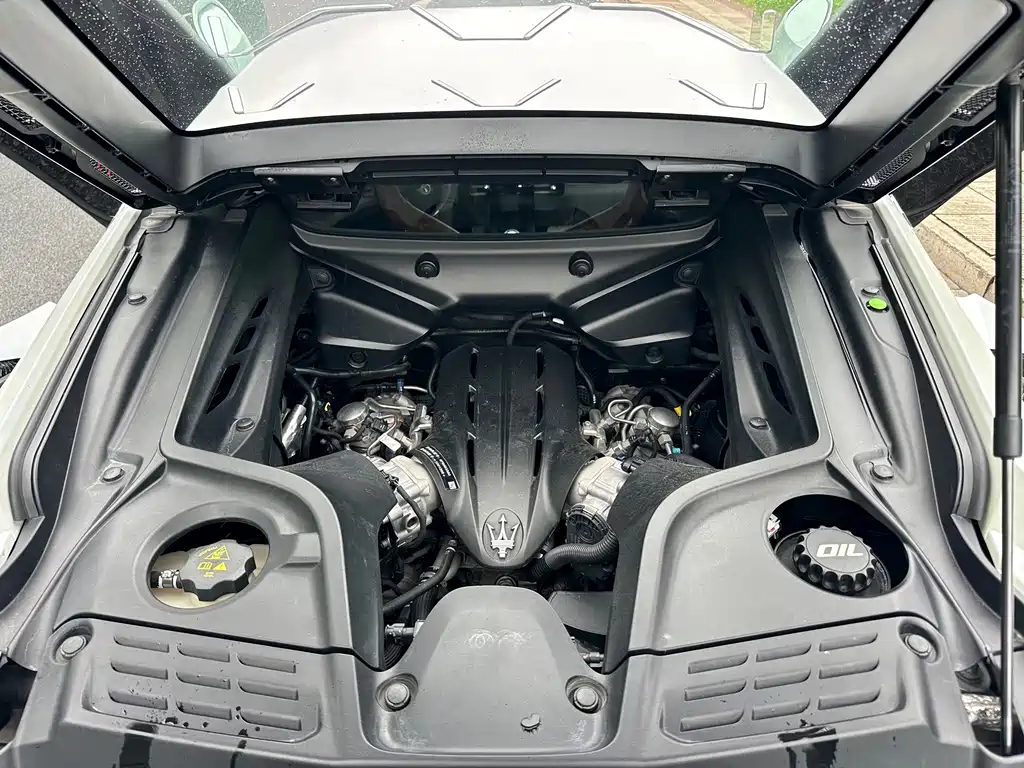 Maserati MC20 — миниатюра 9