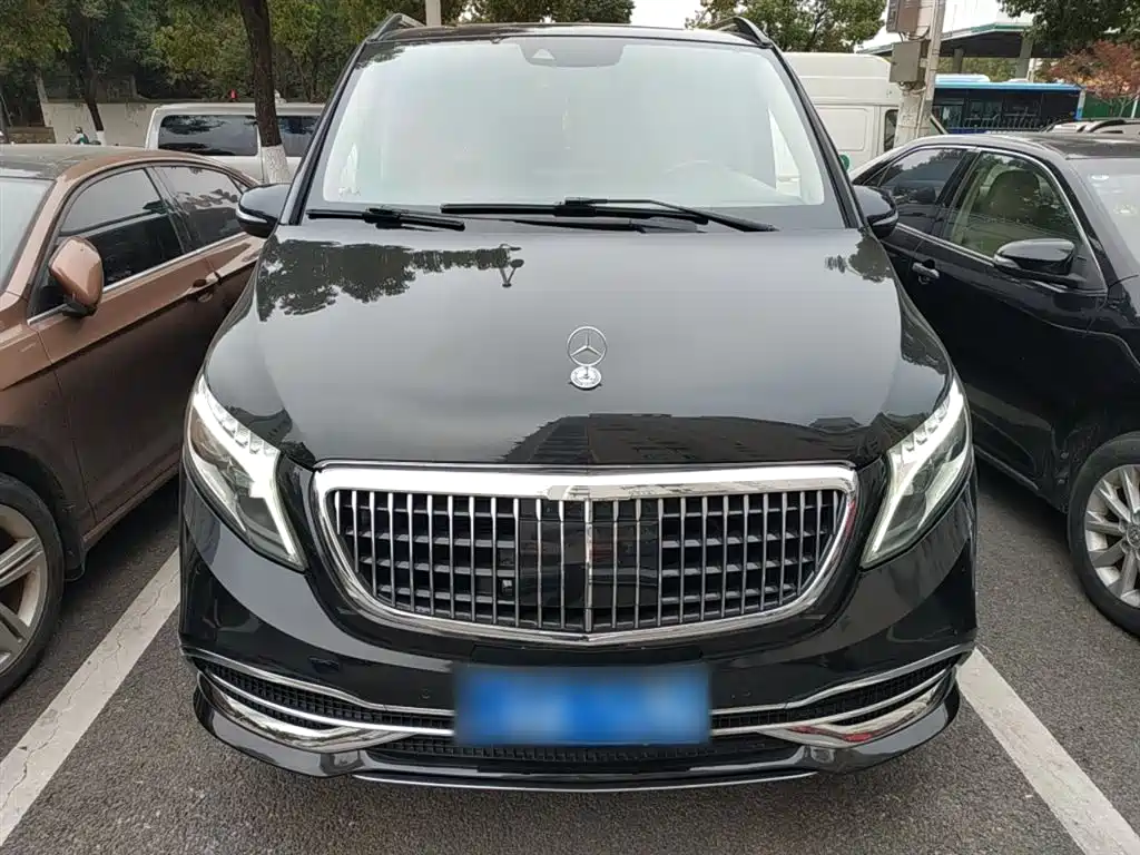 MERCEDES-BENZ V CLASS