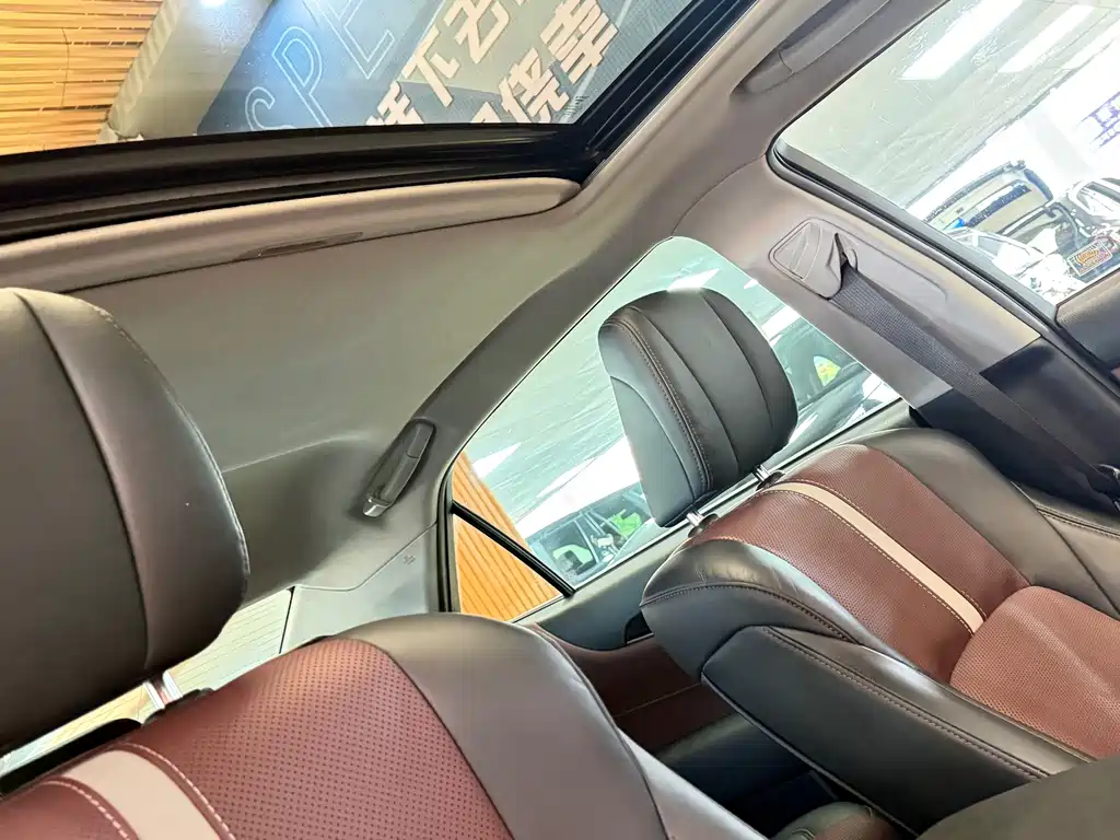 Toyota Crown — миниатюра 14