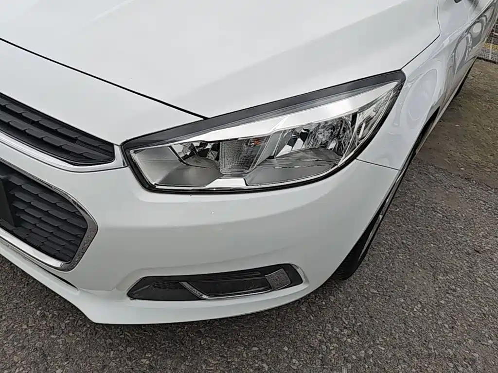 Chevrolet Cruze — миниатюра 24