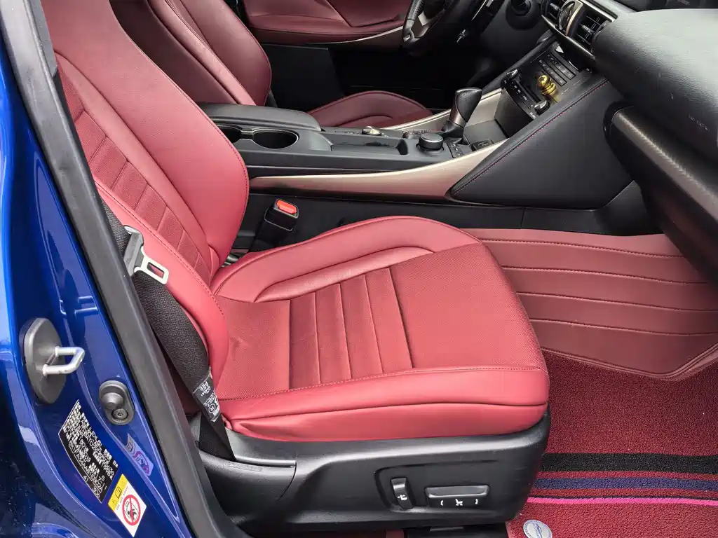 Lexus IS 2017 300 F SPORT