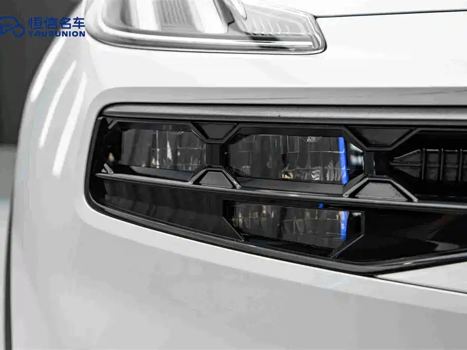 Lynk & Co 06 — миниатюра 10