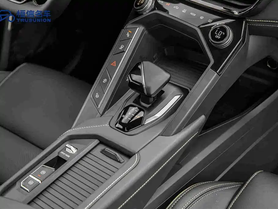 Lynk & Co 06 — миниатюра 19