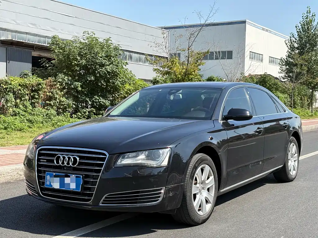 Audi A8 — миниатюра 2