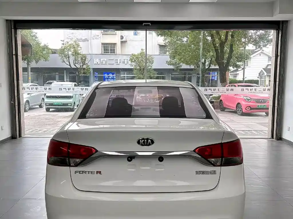Kia Forte — миниатюра 8