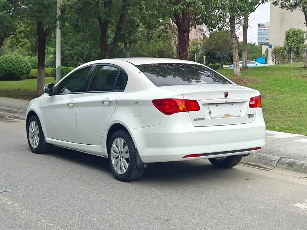 Roewe 350 — миниатюра 7