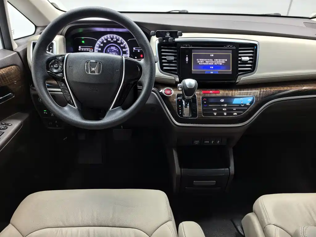 Honda Odyssey 2015 2.4L Luxury