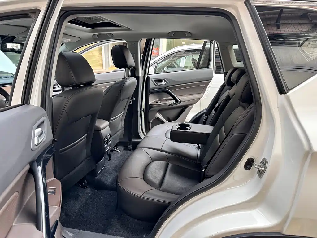 GAC Group GAC NE PHEV — миниатюра 10