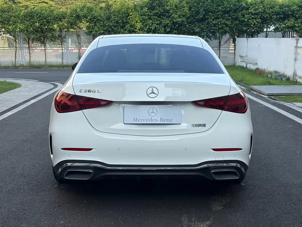 Mercedes-Benz C-Class — миниатюра 3